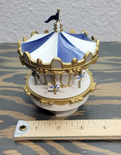 Trendmasters Winter Wonderland Christmas Magic Replacement Carousel Horses 1997 - Picture 6 of 6