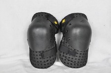 K2Skates elbow and knee guards protectors Size small preowned. Very little wear.