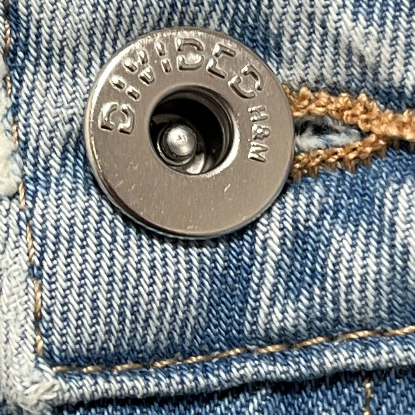 Divided H&M Jeans Women's 8 Blue Demin Mid Rise Patch Straight Leg 5-Pocket thumbnail 7