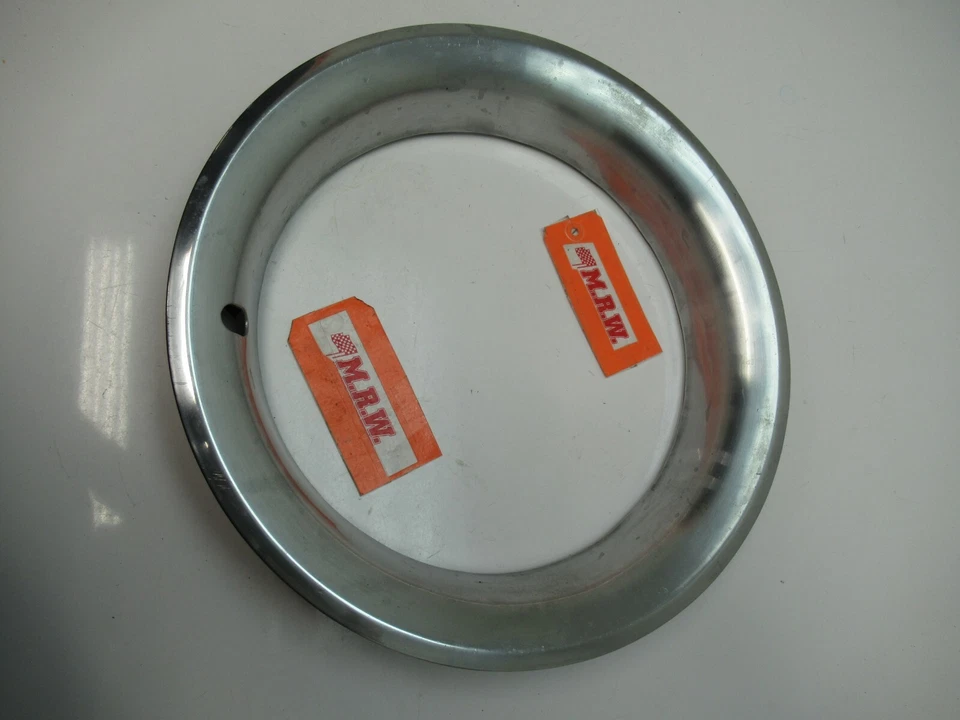 CUBIERTA DE BUJE ANILLO DE AJUSTE TAPA CENTRAL PONTIAC FIREBIRD 70 71 72 73 TEMPEST GRAND PRIX Foto 2 de 4