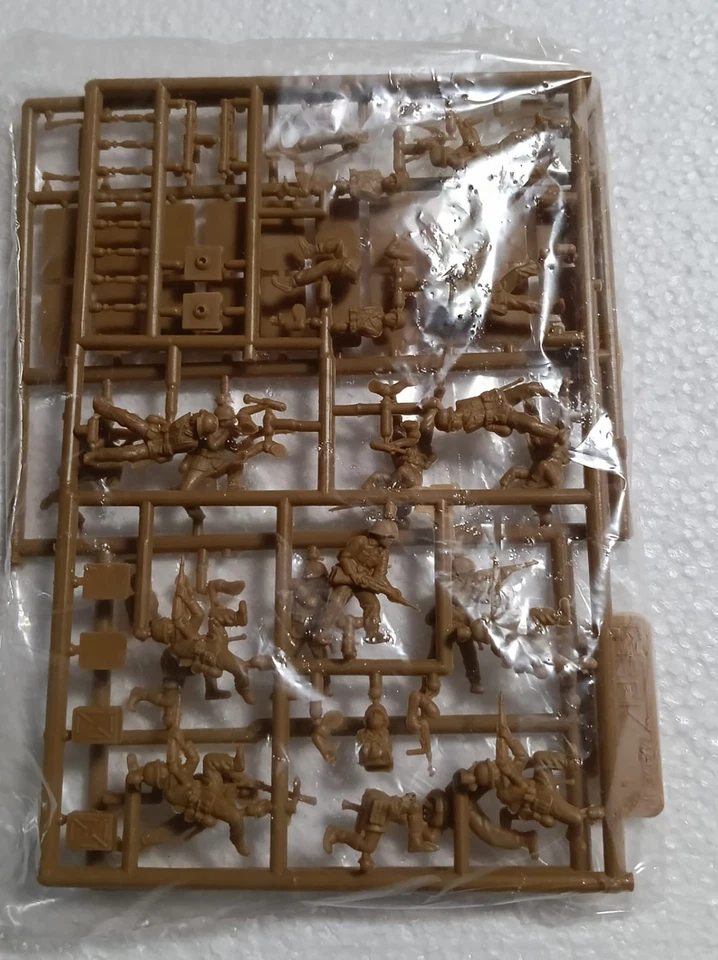 MODEL KIT 1/72 ESCI DIORAMA: EL ALAMEIN - Immagine 3 di 4