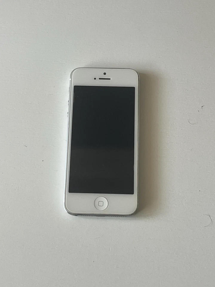 Apple iPhone 5 - 12GB - Blanco, foto 1 de 5