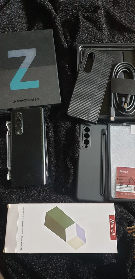Samsung Galaxy Z Fold3 5G · 256GB, photo 3 sur 5