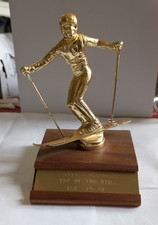 Saranac Lake Ski Club 1977 primer lugar trofeo 19-29 años