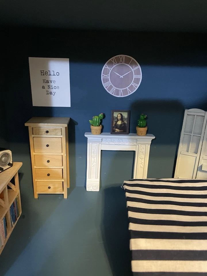 Dormitorio miniatura Roombox escala 1/12 Foto 4 de 4