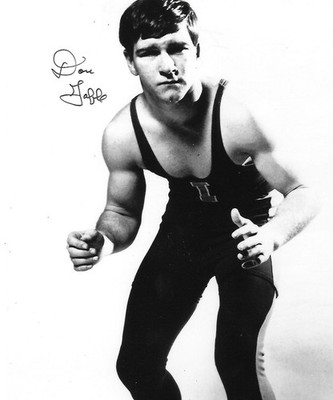 Dan Gable sign/auto 8x10 photo NCAA Wrestling Legend Iowa Sports Rare COA LOOK!