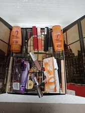 L'Oréal Christmas Advent Calendar Beauty Make Up Set New Unused Set FREE GIFT