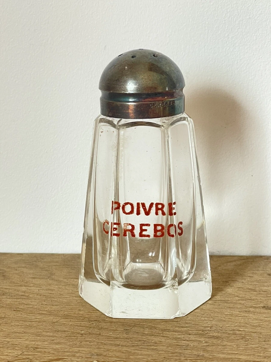 Serviteur à sel / poivre en verre godronné et métal ajouré, années 1960