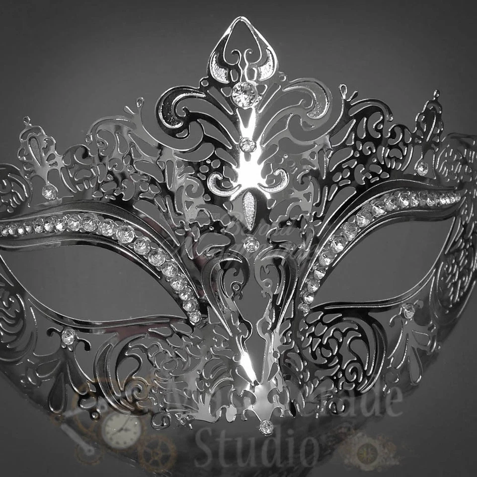 Womens Luxury Filigree Metal Laser-Cut Mardi Gras Prom Masquerade Mask [Silver] - Image 4 of 4