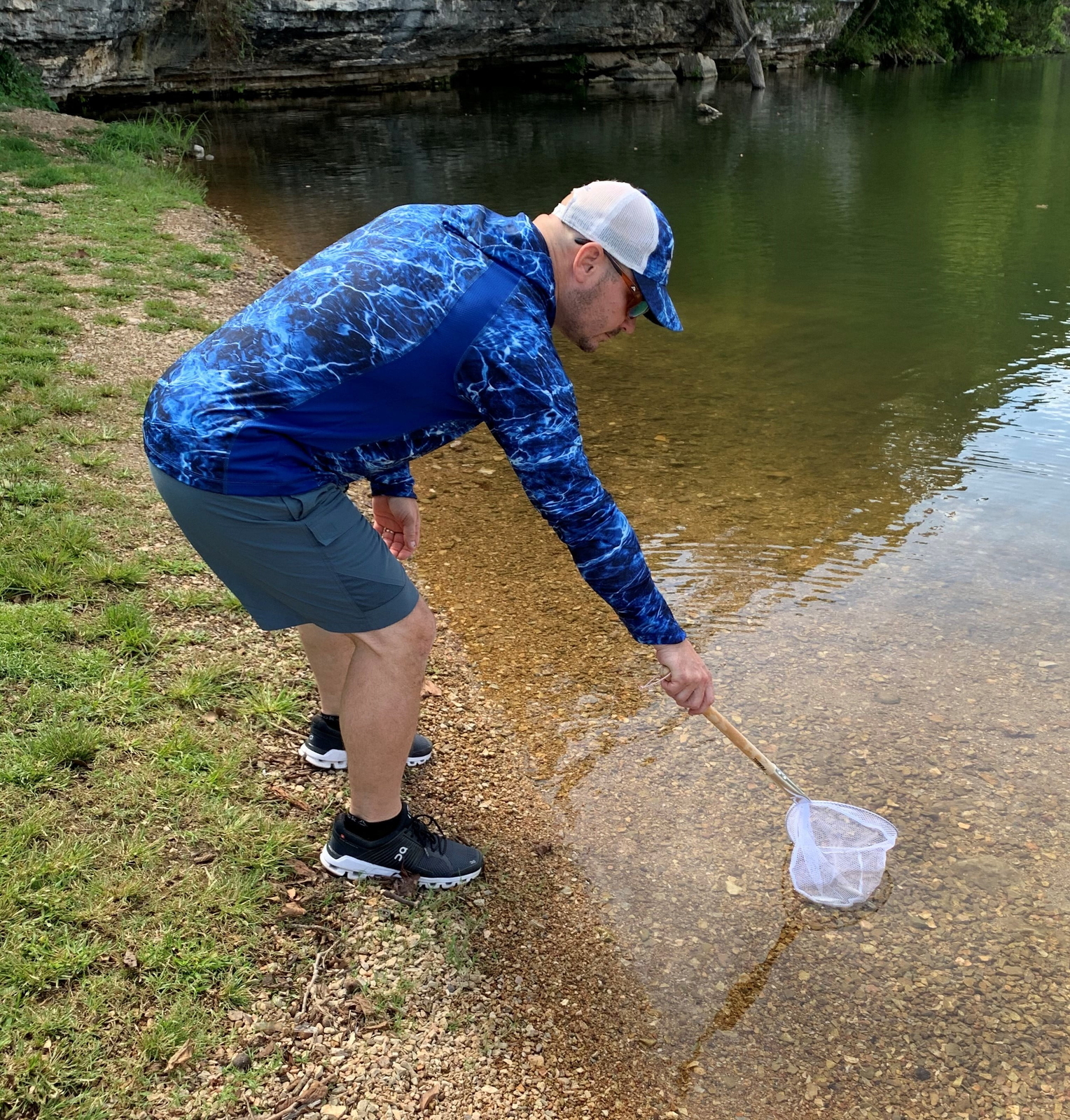 (3 pack) Frabill Baitwell Fishing Net, 9 x 8 Hoop, Vinyl Netting, Wooden Handle