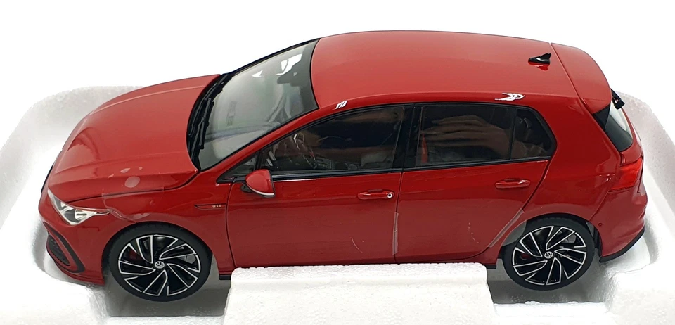 Norev escala 1/18 fundido 188595 - 2020 Volkswagen Golf GTi - Vermelho Tornado - Imagem 4 de 4
