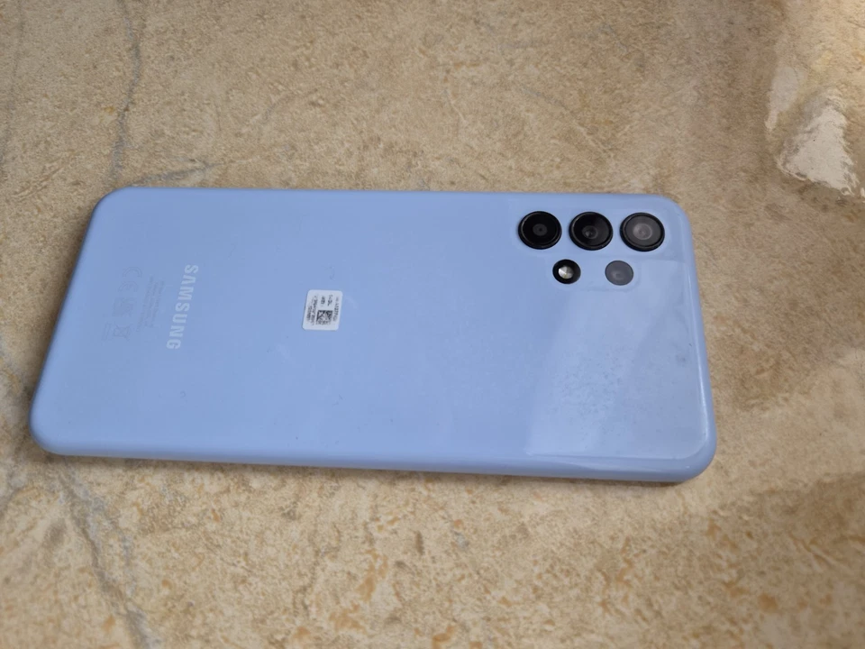 Samsung Galaxy A13 · 64GB, foto 4 di 5