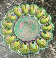 Plato de huevo verde lima de vidrio MCM Indiana vintage carnaval iridiscente Hobnail 11"