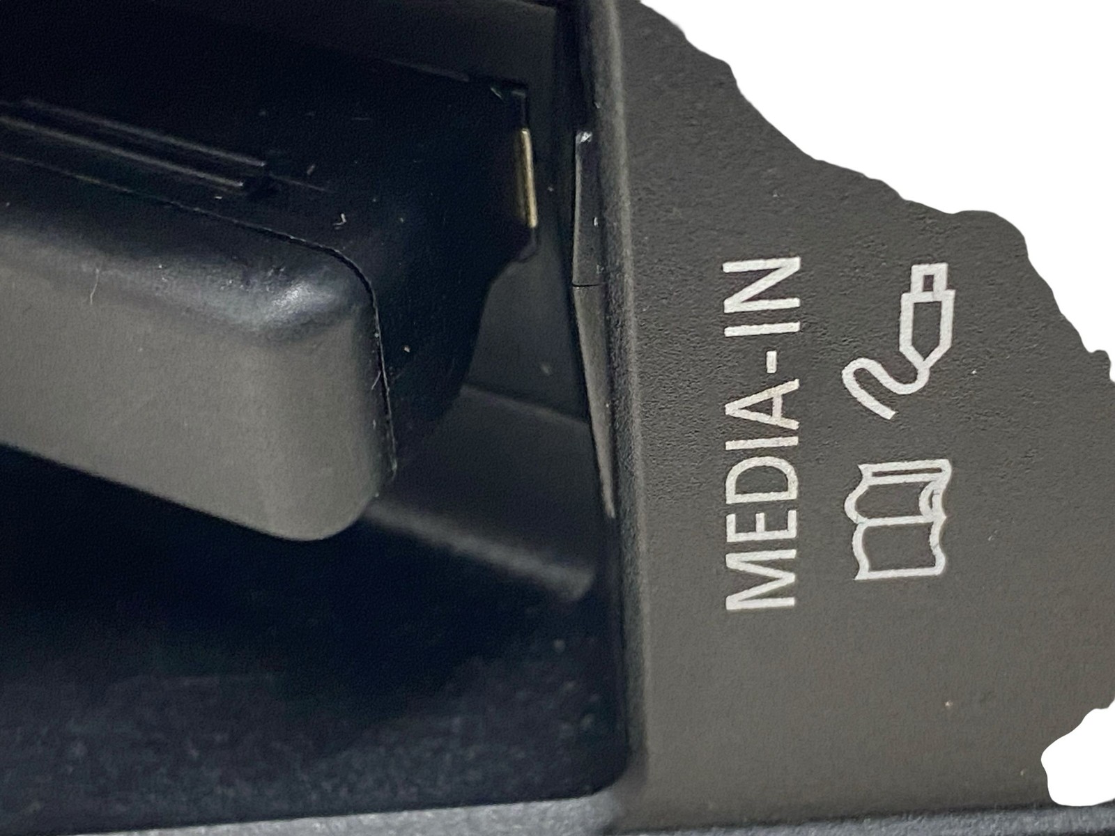 2015 BENTLEY CONTINENTAL MULTIMEDIA INTERFACE BOX MDI CONTROL MODULE & STORAGE