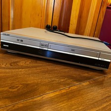 Sony VHS/DVD Combo Player Recorder Model RDR-VX515
