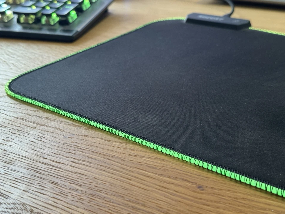 Roccat Sense AIMO RGB Gaming Mauspad