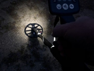 Minelab Equinox 800-600 Metal Detector Shaft Mounted Coil Light 