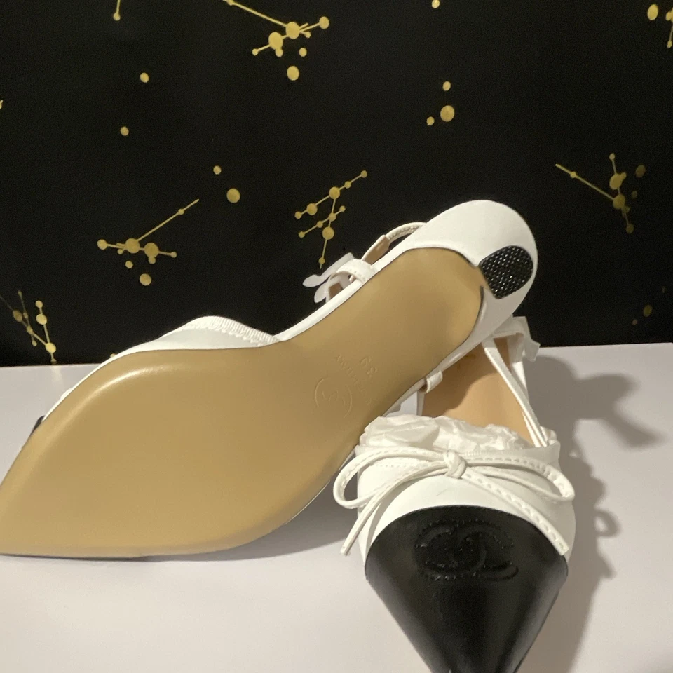 CHANEL Black/White Leather Slingback Pointed Toe Spool Mid Heels UK 6 EU 39 - Image 4 of 4