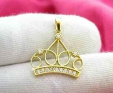 Women's Crown Pendant Simulated Diamond 1Ct Round Cut 14K Yellow Gold Plated