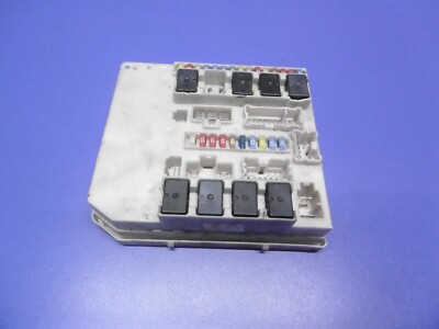 Renault Clio MK3 + Modus 2005-2012 Engine Bay Fuse Box UPC, 356229B