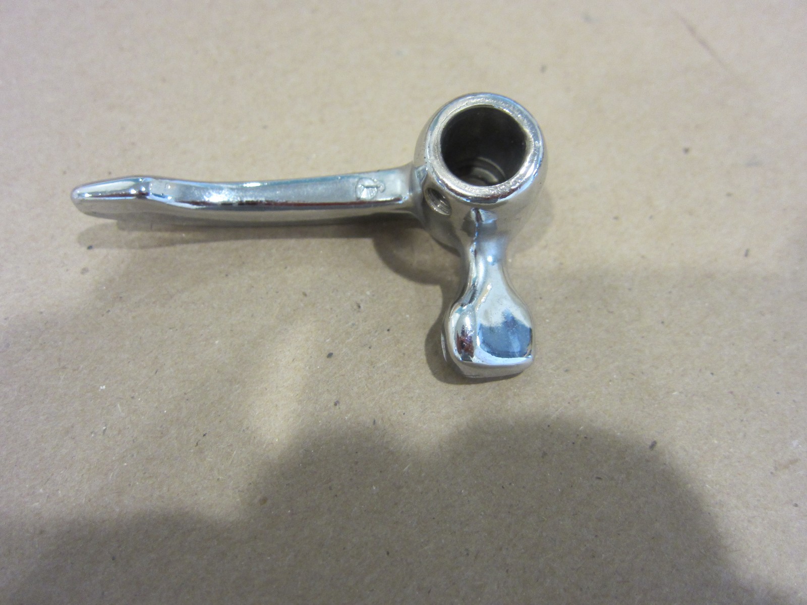 Ferrari 246,365.LH Front 1/4 Glass/Wing Handle/Latch.. Part# 20096905