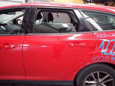 tür hinten links FORD FOCUS TURN. TITANIUM recrp2511383
