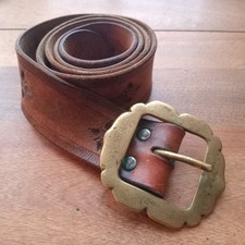 Vintage 60s 70s Tooled Leather Belt Brass Flower Buckle 41 inches