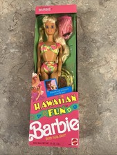 Vintage 1990 Hawaiian Fun Barbie With Hula Skirt Accessories Mattel