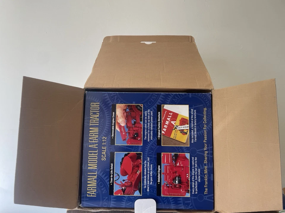 Franklin Mint Precision FARMALL Model A Farm Tractor 1:12 Scale with Box - Image 3 of 4