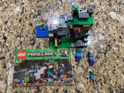 LEGO Minecraft: The Zombie Cave (21141)