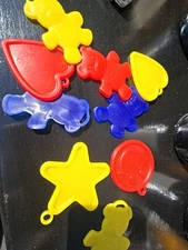Plastic Balloon Weights-PRIMARY Colors-Heart, Bear, Smile Face, STAR-100ct
