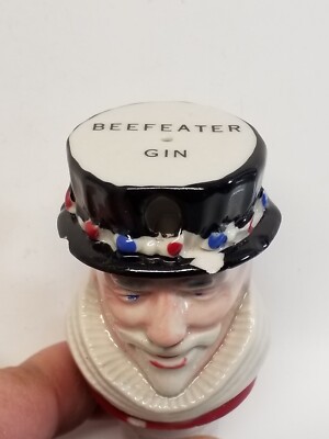 Wade Made In England Vintage Ceramic Bottle Topper Pourer Spout ''Beefeater Gin''