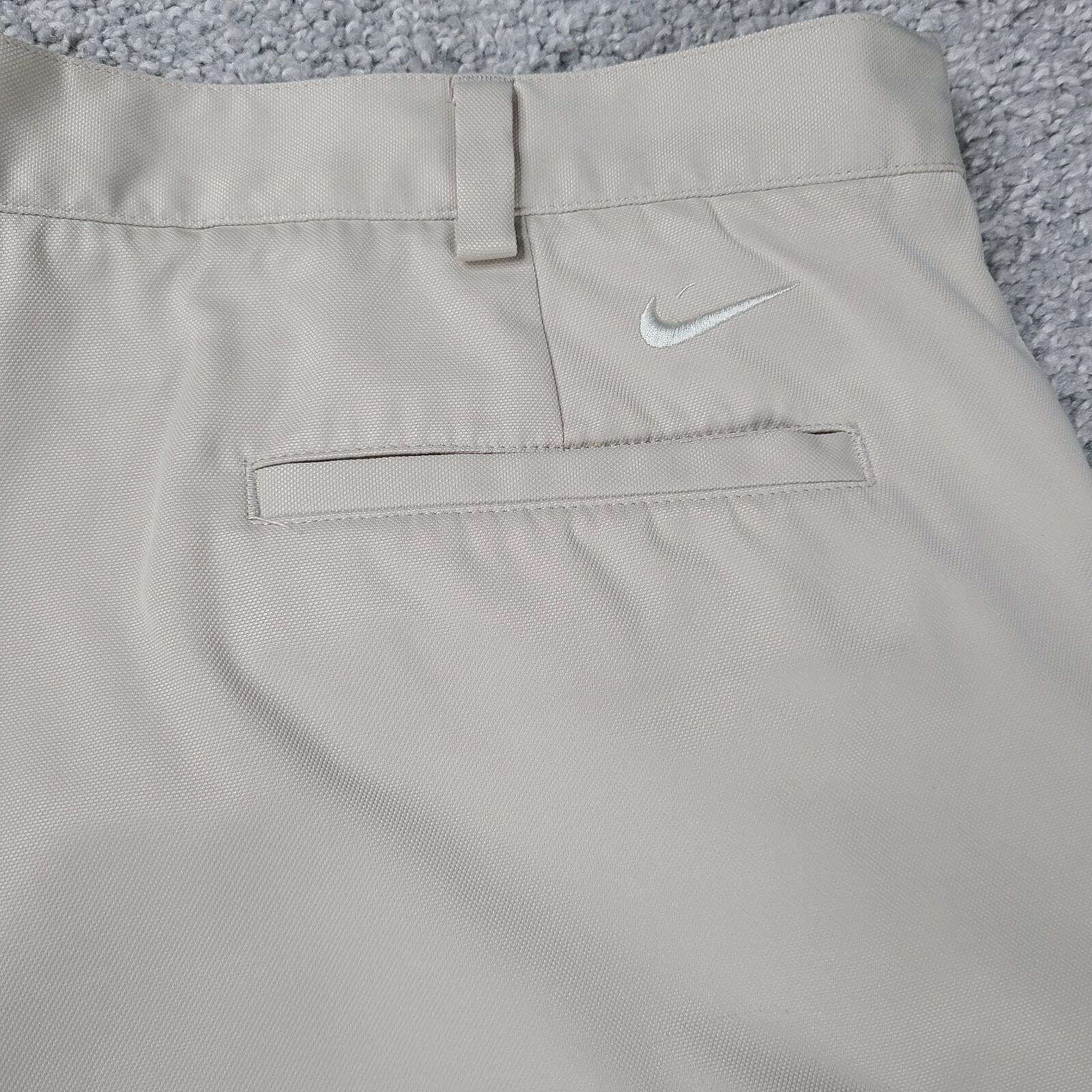 Nike Golf Shorts Men's Size 38 Beige Off-White Chino Fit Dry Active Wear thumbnail 5