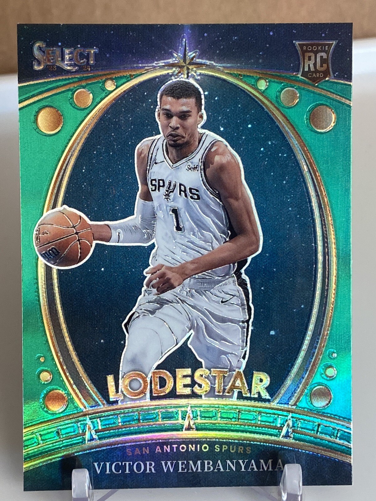 Victor Wembanyama 2023-24 Panini Select Lodestar Green Prizm SSP #9 Spurs Rookie