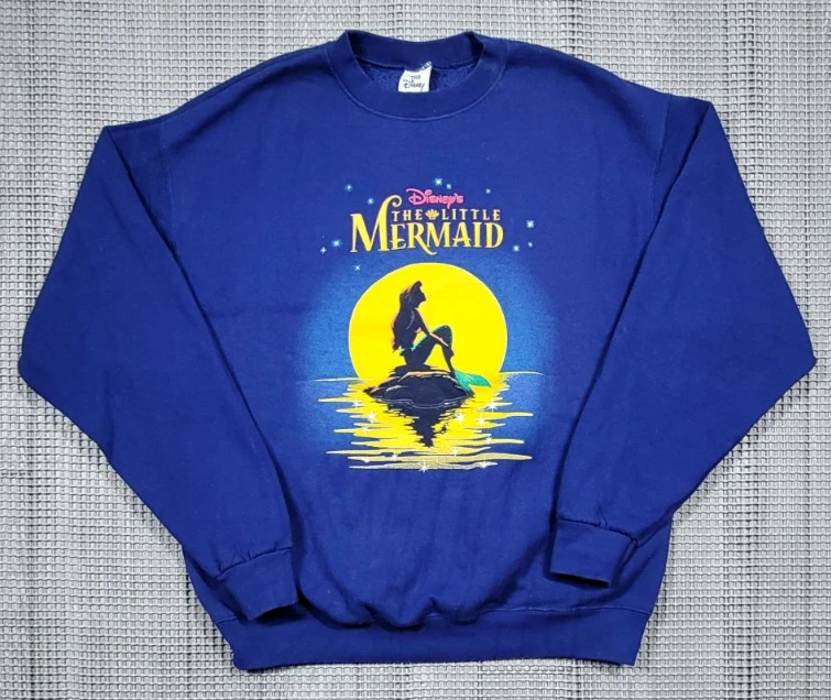 Sudadera De Colección Little Mermaid Disney Store Azul Cuello Redondo Talla S Hecha en EE. UU. 1989 Foto 2 de 4
