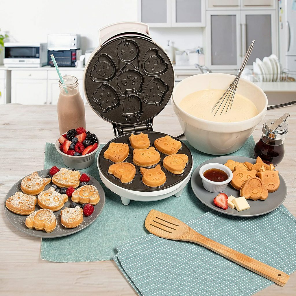 New - Waffle Maker- Makes 7 Fun, Different Shaped Pancakes | eBay