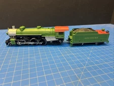 IHC Premier HO Locomotive & Tinder Southern #1402 Super Condition /Green