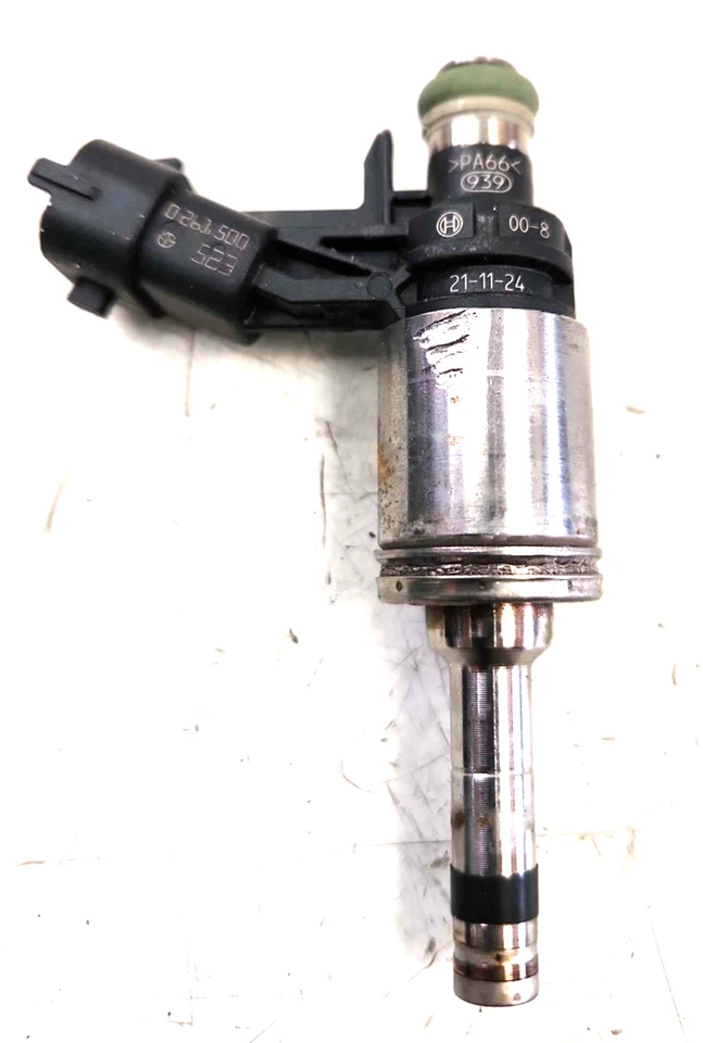 Conjunto de inyector de combustible Subaru Ascent 2019-26 OEM P/N 16600AA33A Foto 2 de 4