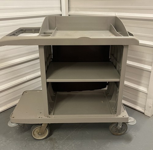 Rubbermaid Commercial Products Housekeeping Cart 22" x 50” x 50”