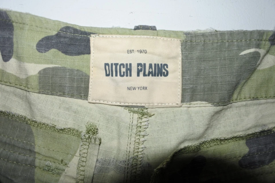 Mens 34 Ditch Plains Ripstop Cotton Summer Camouflage Cargo Shorts Camo - Image 2 of 4