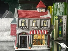 CHRISTMAS LIGHTING BEAUTIFUL HOUSE H.9.5" x L.8.5" x W.4.5" INCHES