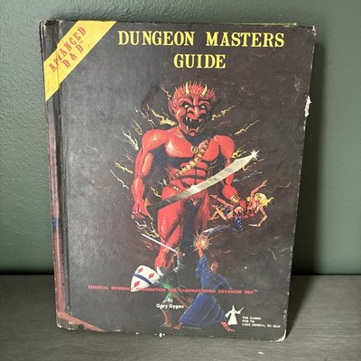 AD&D 1ST EDITION - DUNGEON MASTERS GUIDE RARE 1979 Revised HARDCOVER