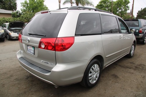 2007 Toyota Sienna LE 7-Passenger - Picture 6 of 24