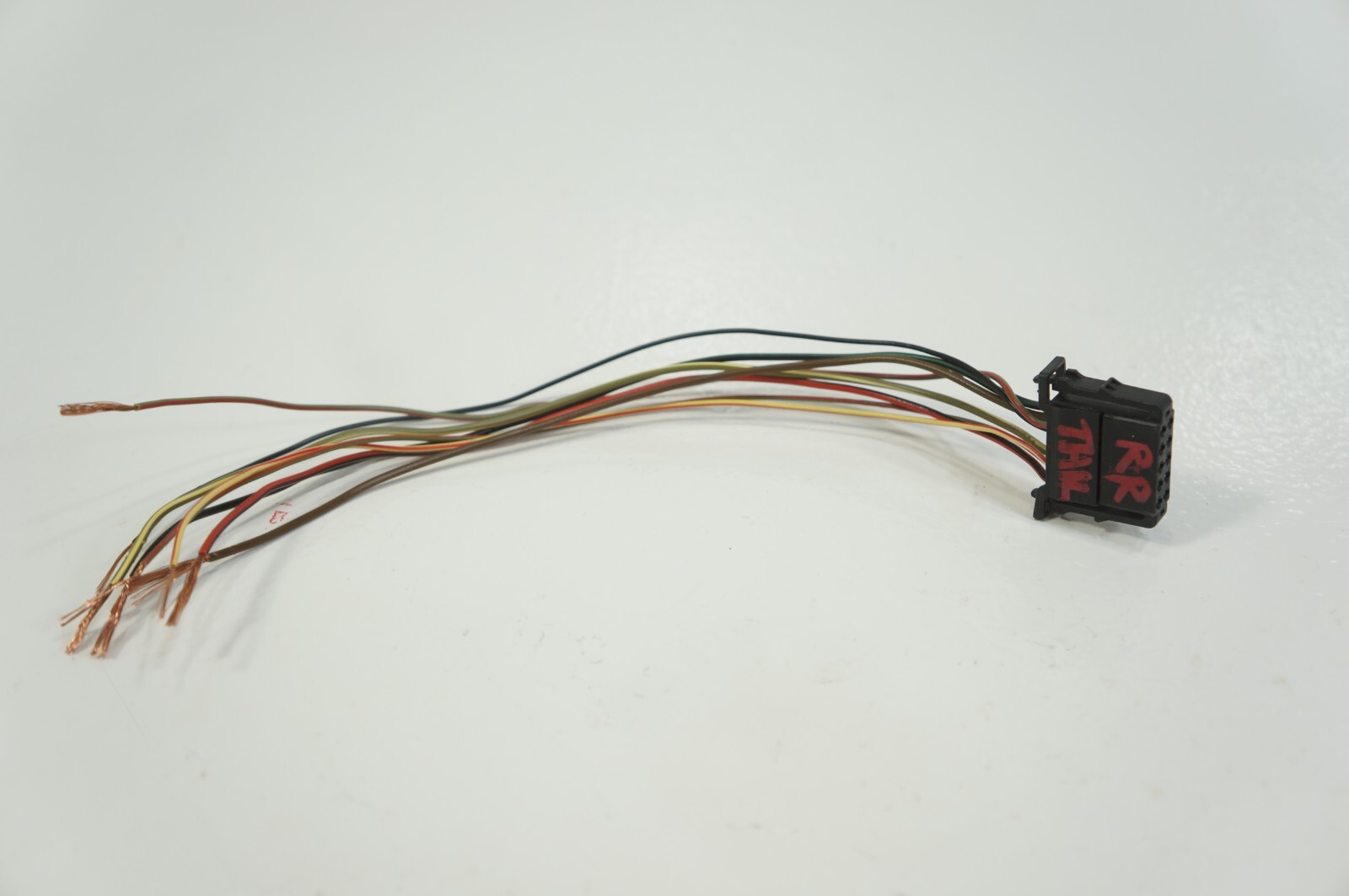 06-08 Bentley Flying Spur Right Passenger Side Tail Light Lamp PLUG CONNECTOR OE