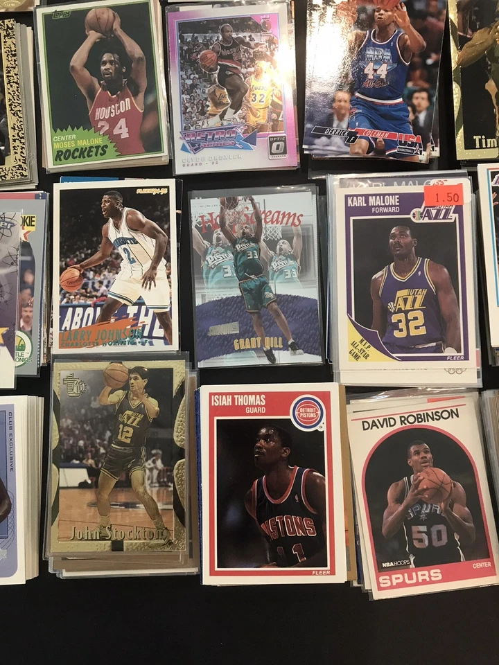 Lote de 1200 tarjetas de baloncesto Super Stars Rookies de los años 90 2000 y 80 Jugador Más Valioso de la corte Foto 3 de 4