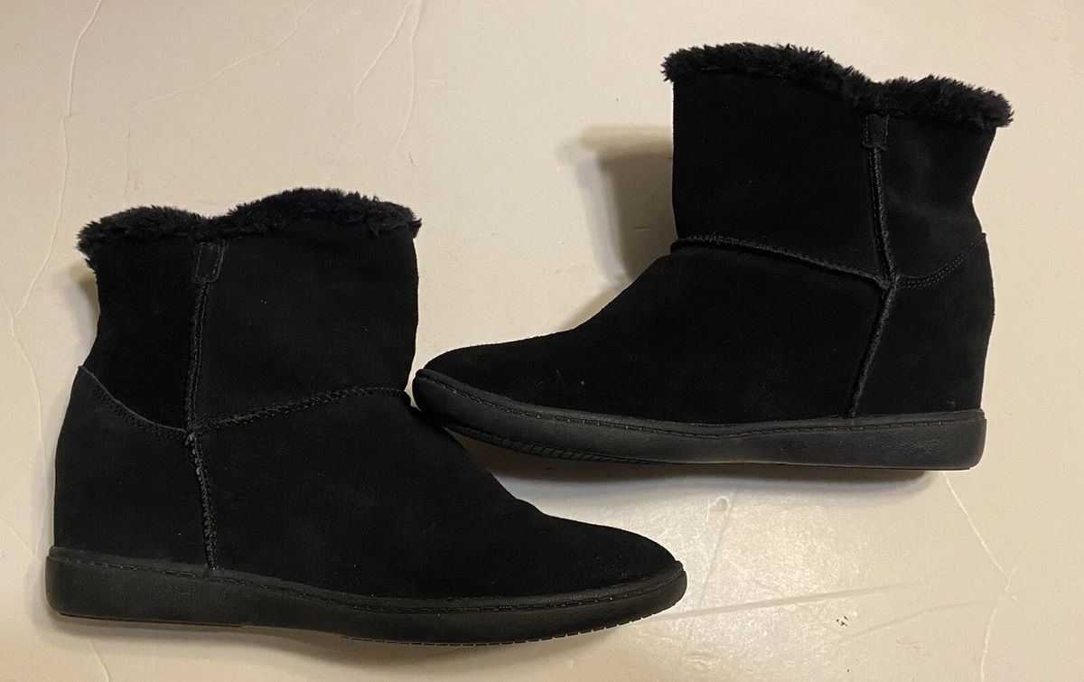 SKCH 3 SKECHERS Cozy Up 48106 Black Suede Ankle Boots Button Wedge