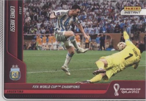 LEO MESSI - FIFA WORLD CUP QATAR 2022 - WOOD FIGURE II Fibreboard