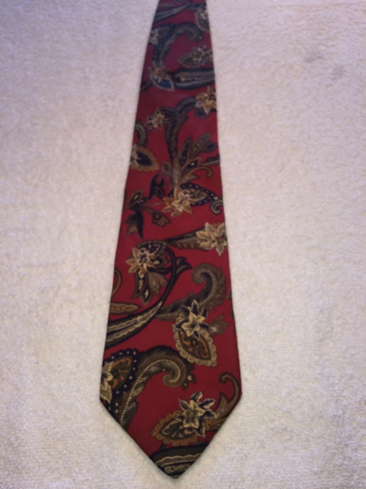 LANDS END CORBATA HOMBRE BORGOÑA CON BEIGE TOSTADO NEGRO Y DORADO 3,75 X 61  Foto 2 de 4