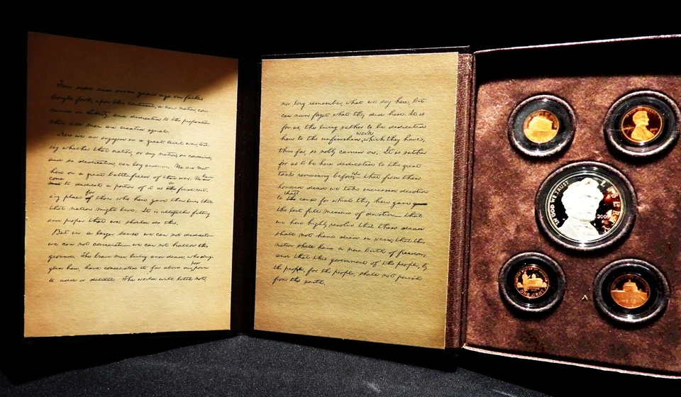 2009 United States Mint Lincoln Coin and Chronicles Set with COA - Image 2 of 4