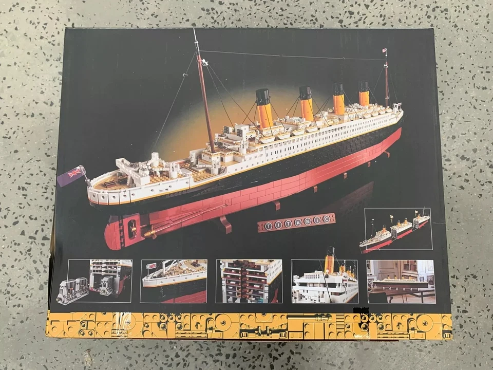 Brand New Titanic MOC Building Set - 9090 PCS - 1.35m Length - image 2 of 3